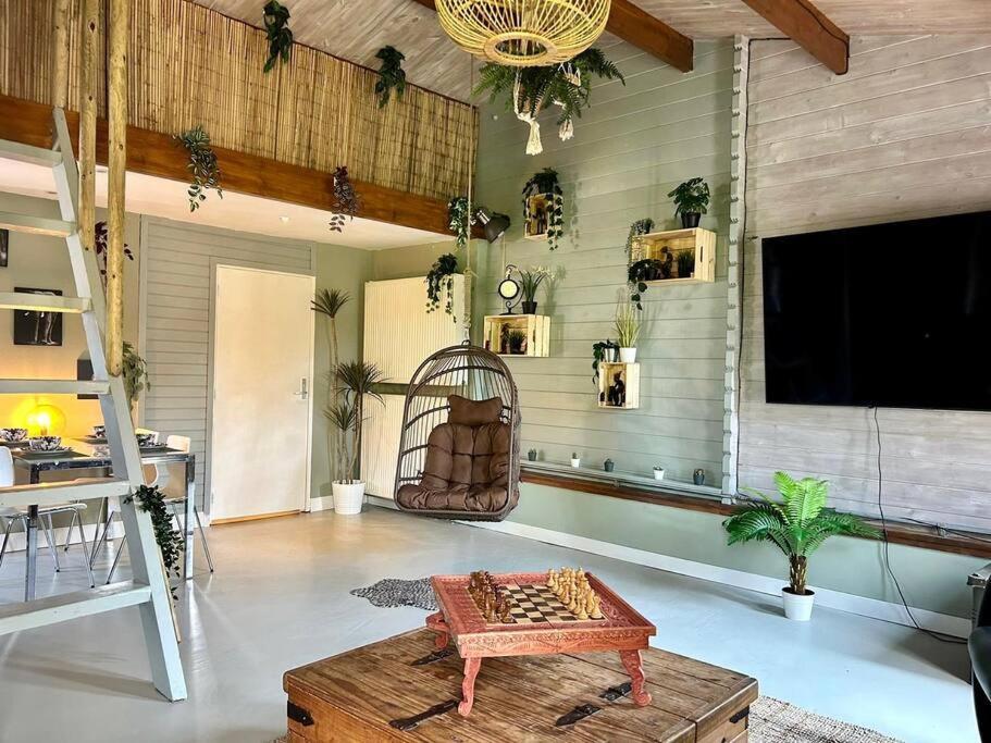 Jungle Style Lodge With Jacuzzi ,Sauna And Garden Near Amsterdam Vijfhuizen Exterior foto